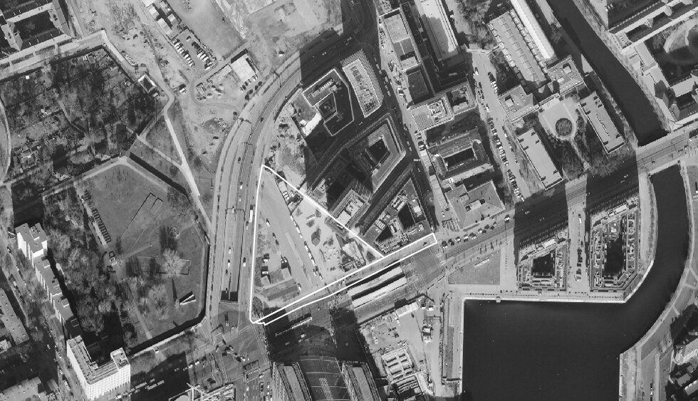 @ Geoportal Berlin | Senatsverwaltung für Stadtentwicklung, Bauen und Wohnen | Digitale Orthophotos 2025